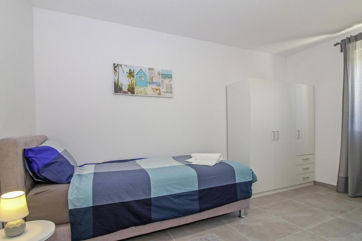 Natascha In Pamici - Haus Fuer 6 Personen Villa Žminj Екстериор снимка